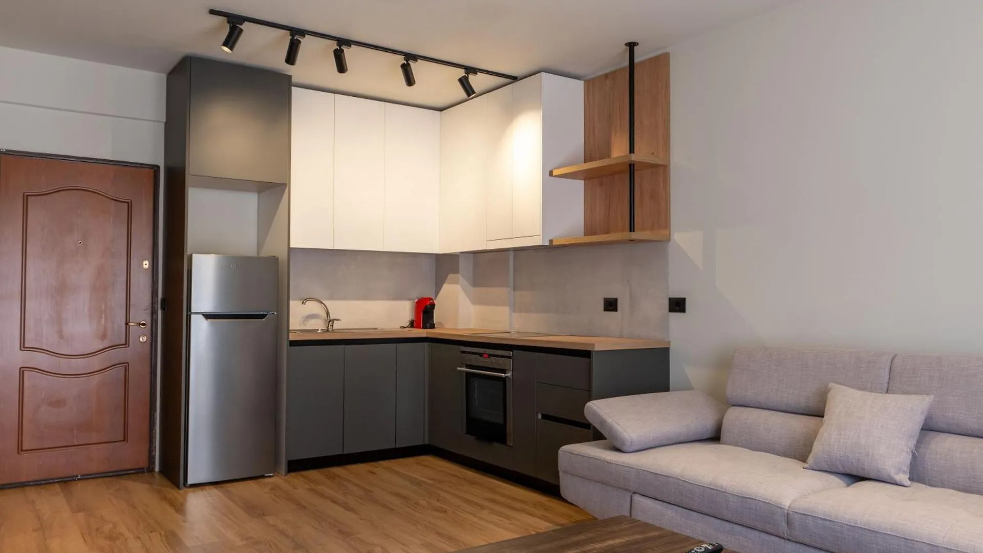 Meri'S Apartments 13 Sarande 0*,  Albania